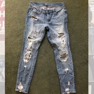 Distressed curvy boyfriend jeans